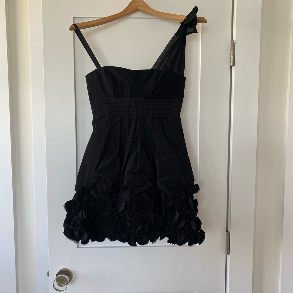 BCBG MAXAZRIA 2P Black Cocktail Dress